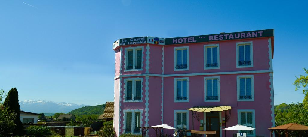 Le Castel De Larralde Hotel Assat Exterior foto